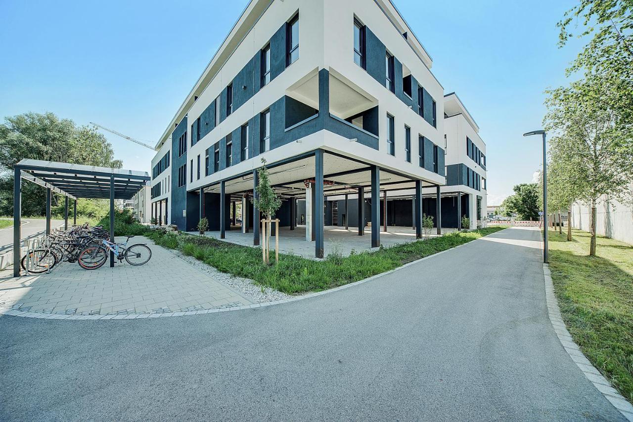 Bright: Rosenheim Aicherpark Exteriör bild