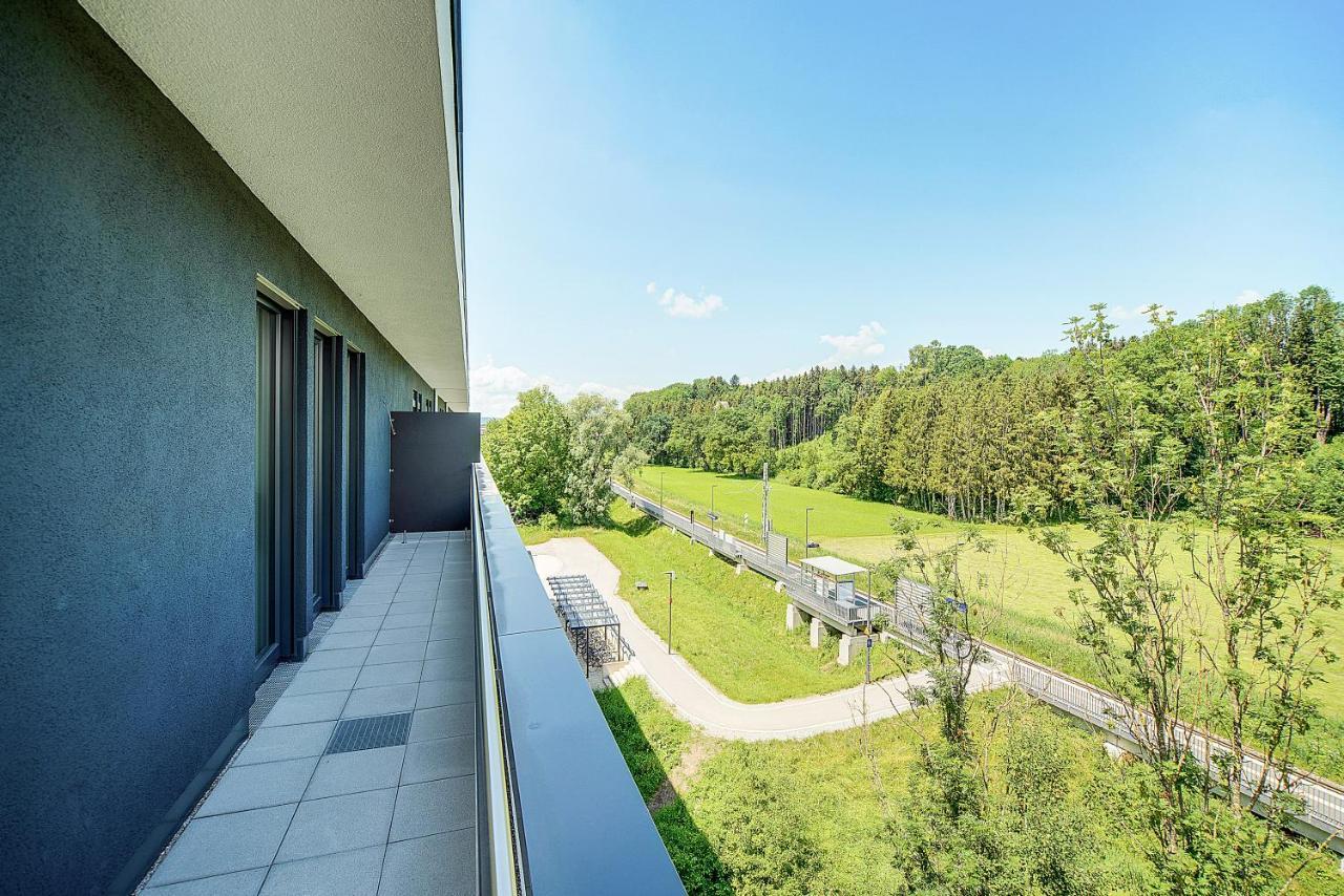 Bright: Rosenheim Aicherpark Exteriör bild